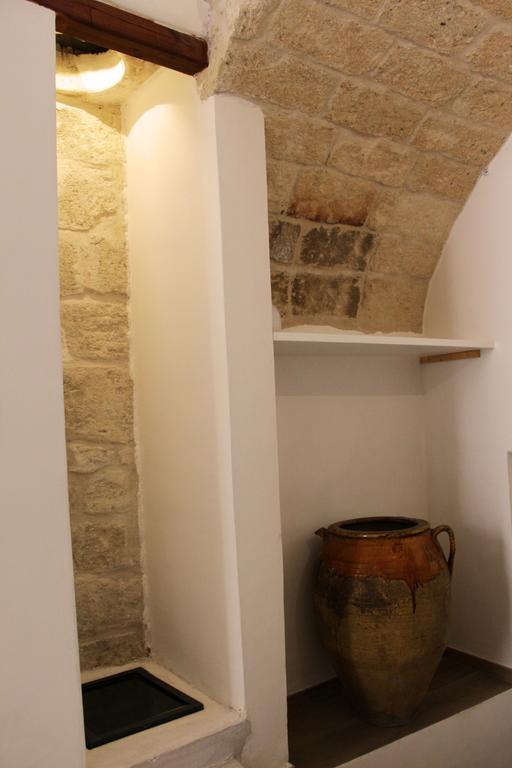 Palazzo Manfredi - Bed And Breakfast Монополи Екстериор снимка