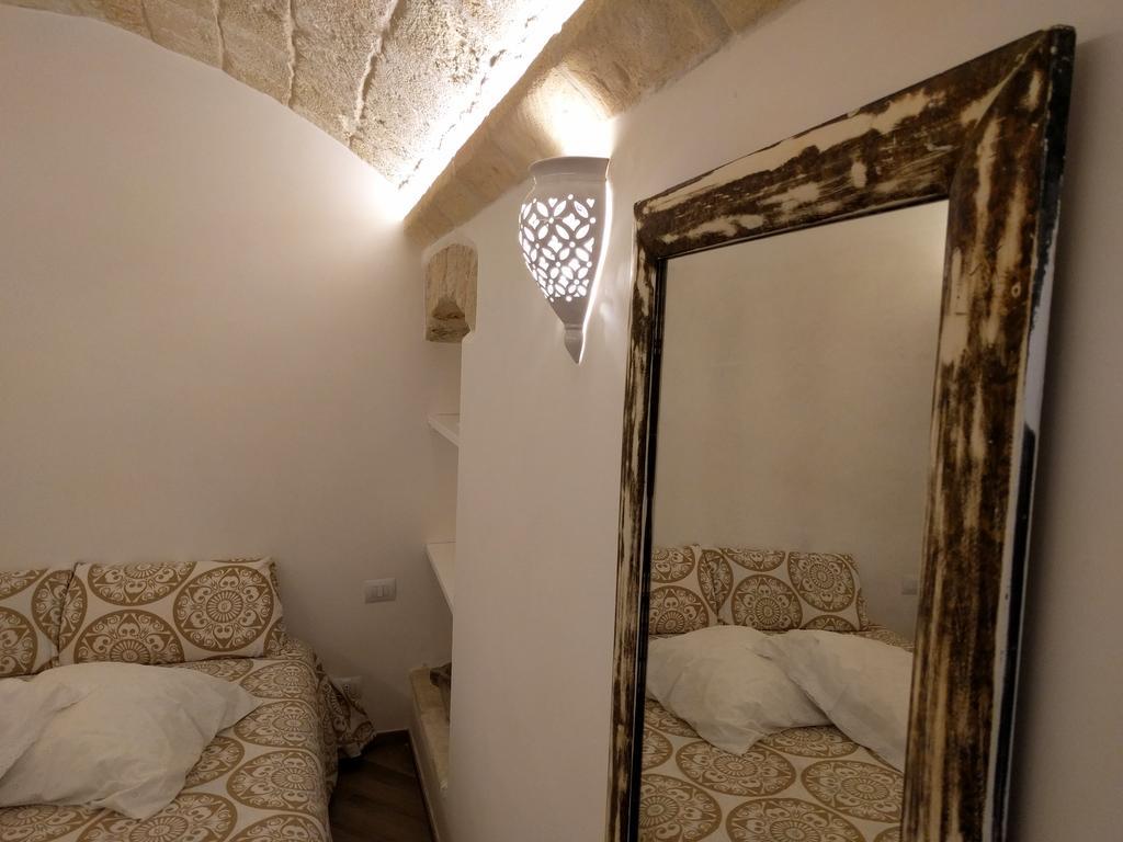 Palazzo Manfredi - Bed And Breakfast Монополи Екстериор снимка